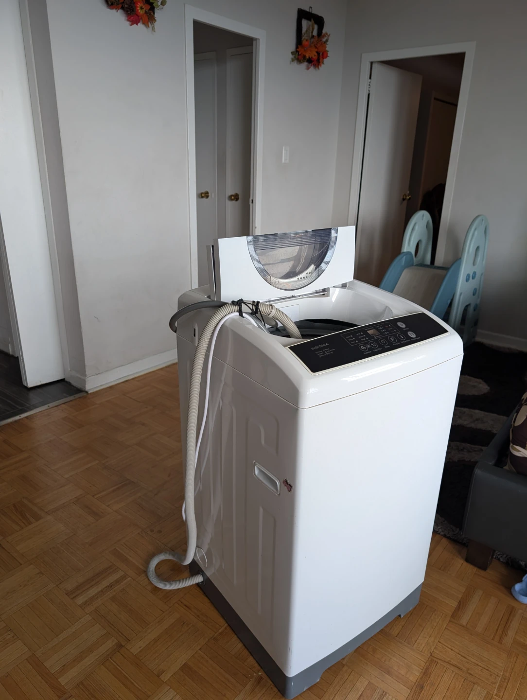 Insignia Portable Top Load Washer - photo 4