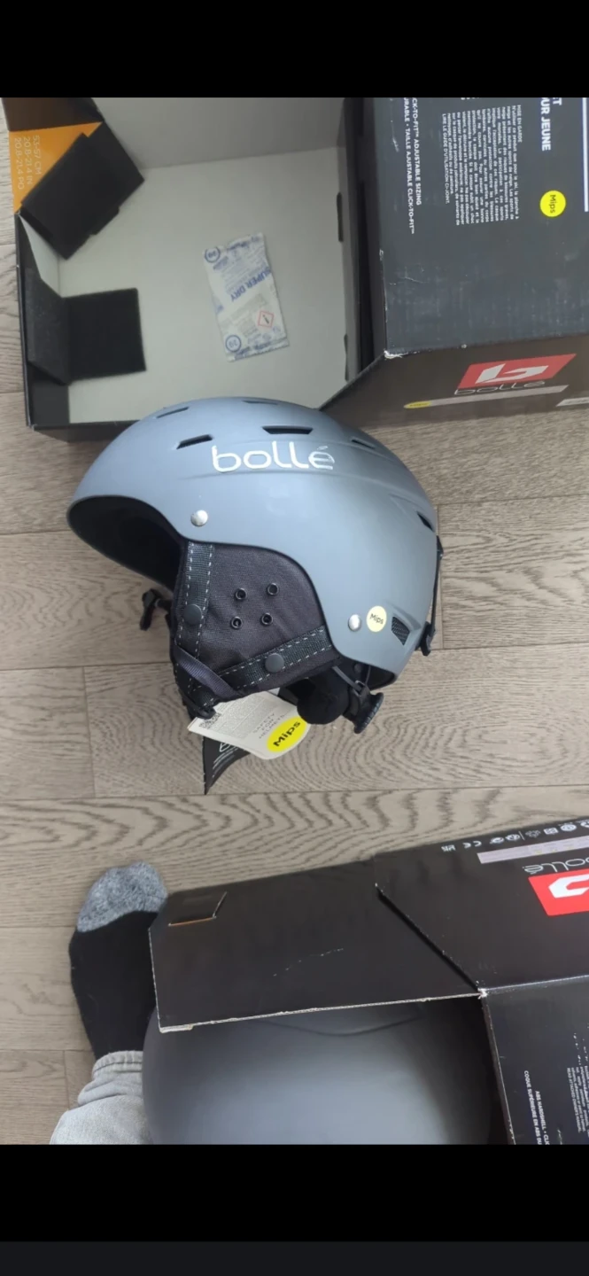 Bolle Junior Snow Helmet MIPS ski snowboard - photo 2