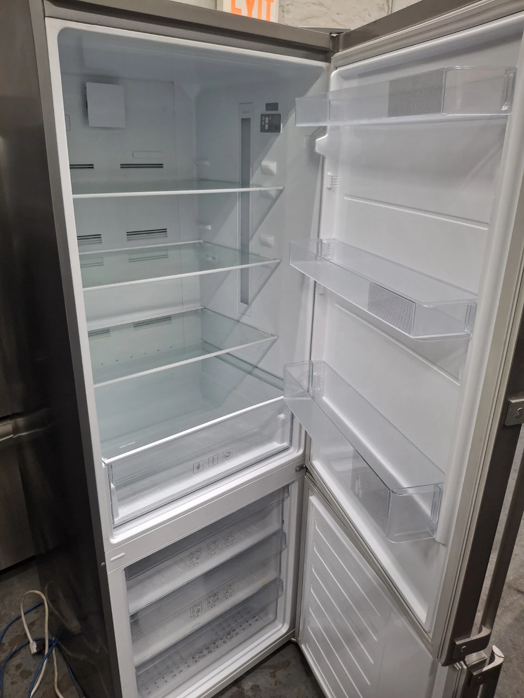 Summit 28in Bottom Freezer Refrigerator - photo 2