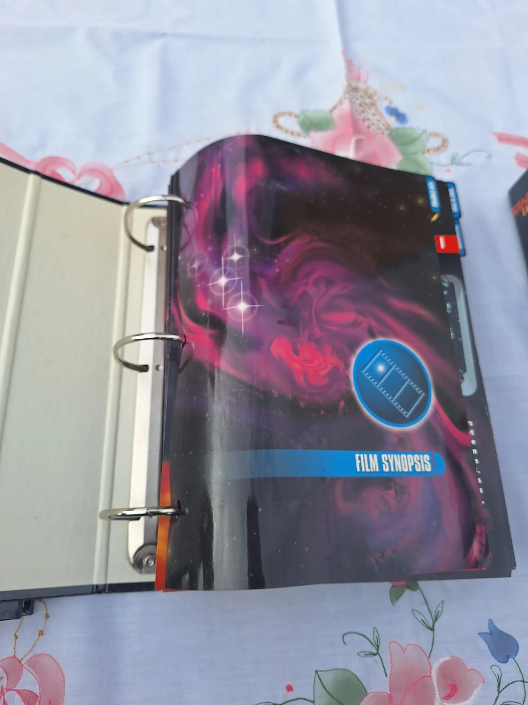 Star Trek Universe Cards 4 Binders 1997 - photo 4