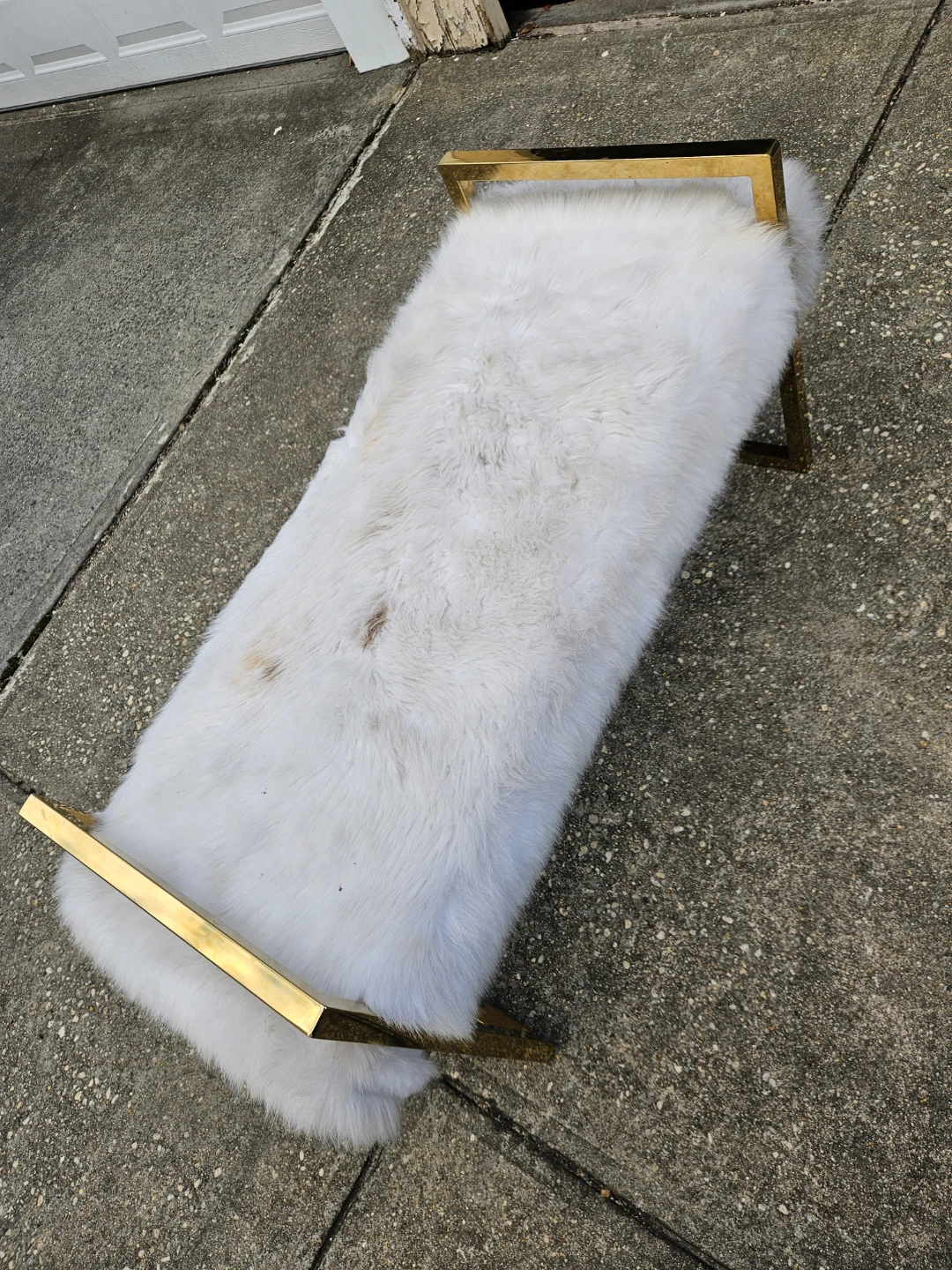 Fur bench - photo 2