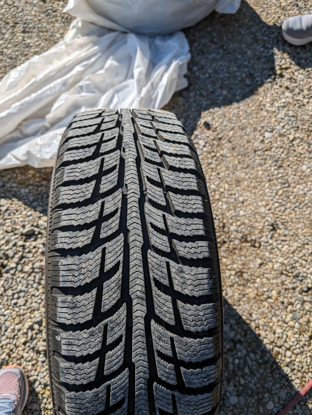 BFGoodrich Winter Tires on Steel Rims 205/60 R16 - photo 5