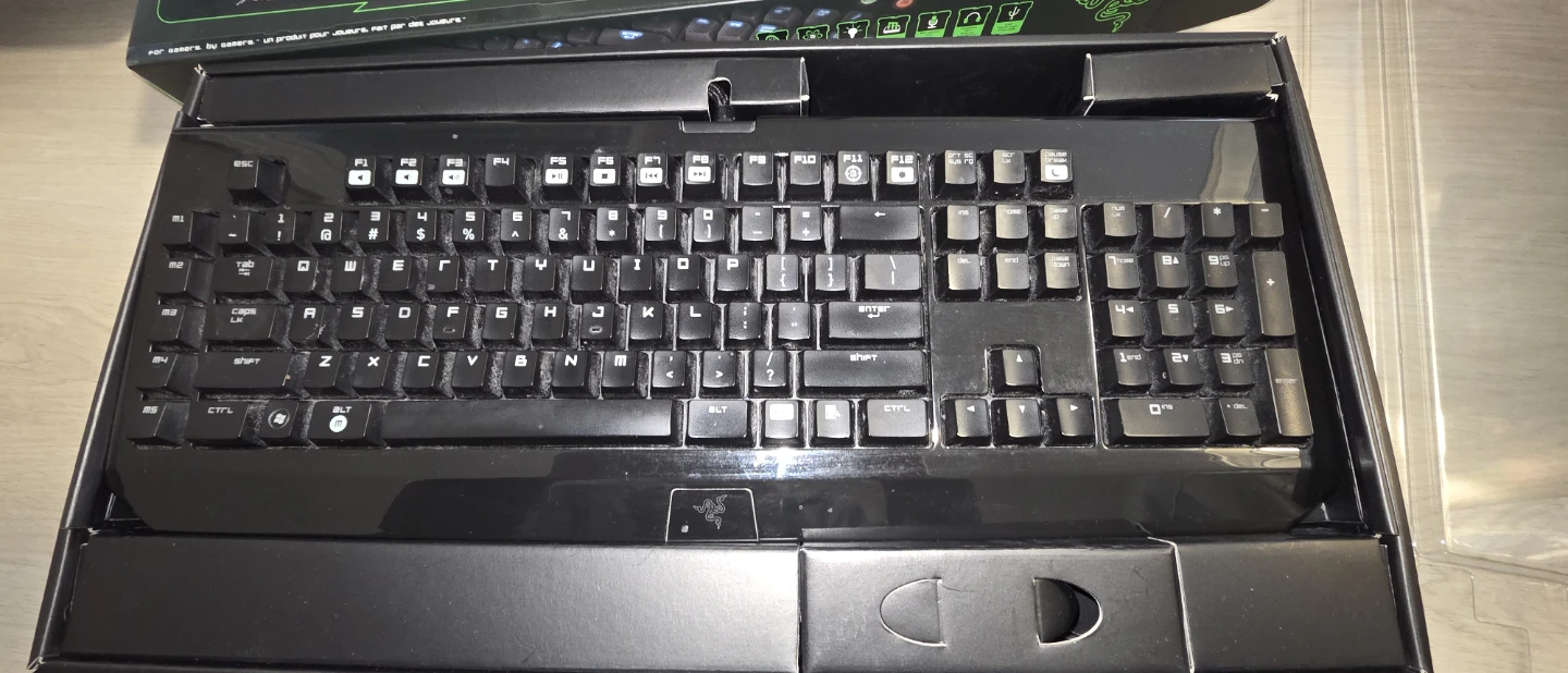 USED - Razer Black Widow Ultimate Mechanical Keyboard RZ03