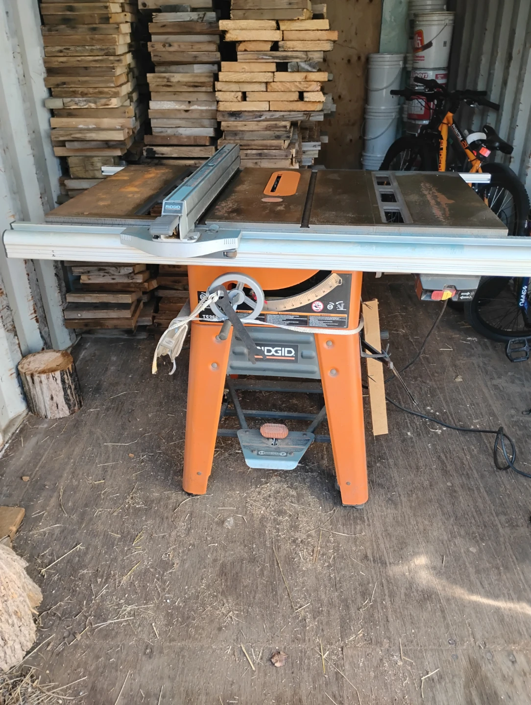 Ridgid 10-inch Table Saw Model TS3660