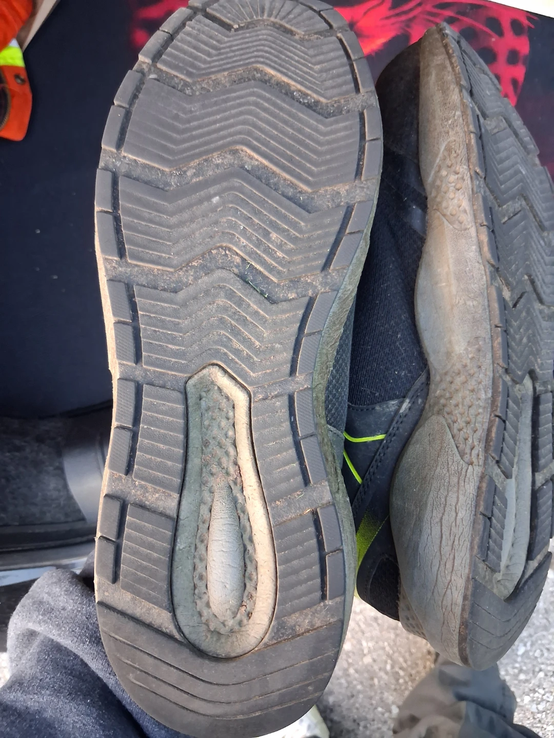 Mens 11 Skechers steel toe Athletic Shoes. - photo 2