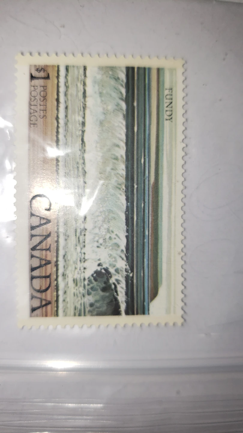 Two Vintage Canadian Postage Stamps - photo 2