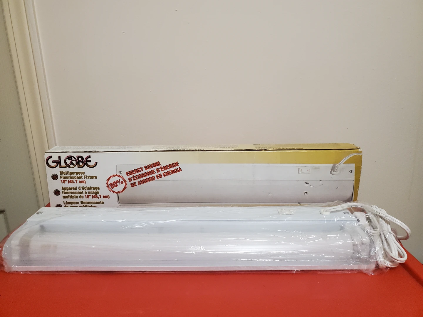 Globe Multipurpose Fluorescent Fixture 18 inch