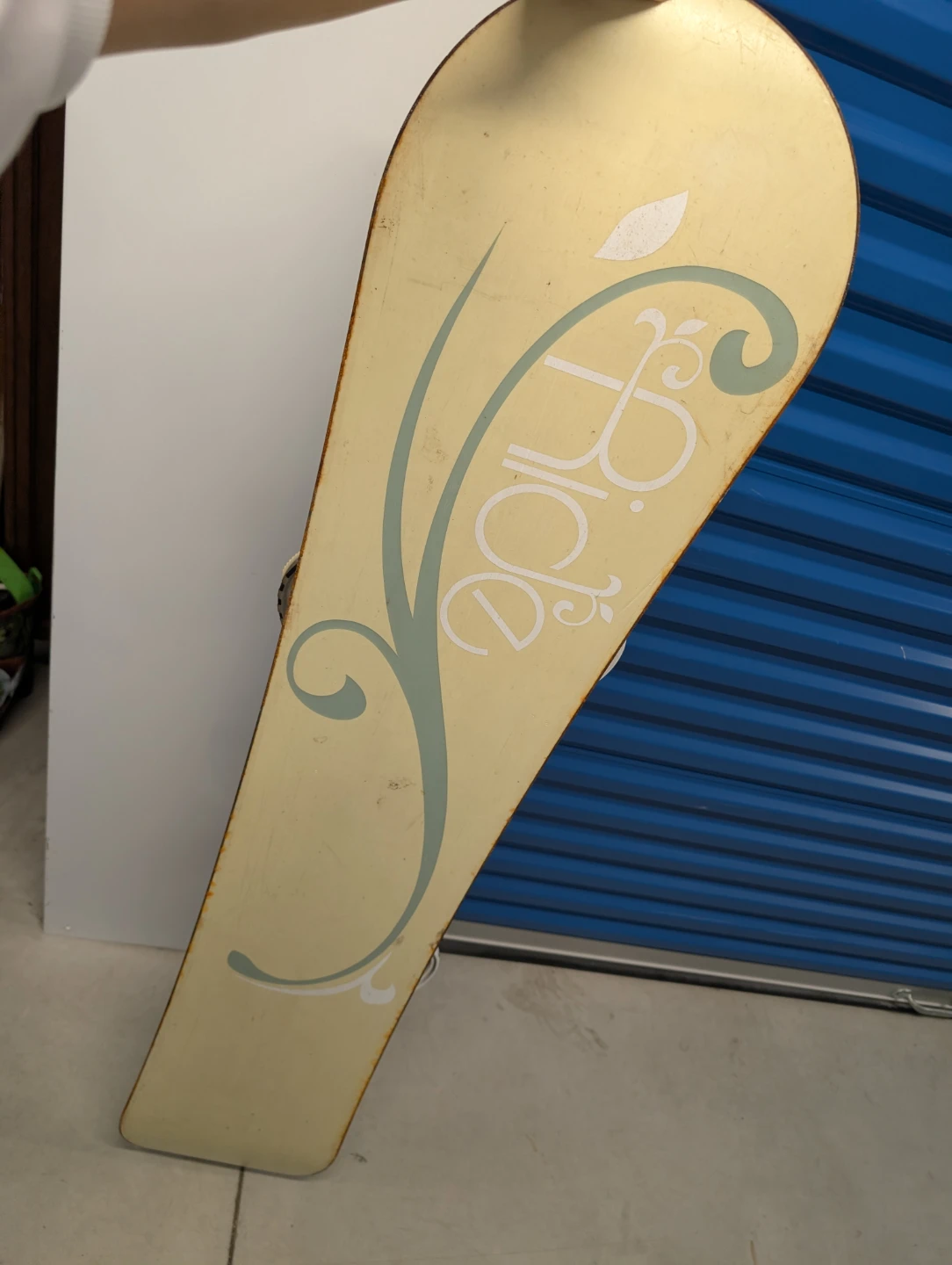 Ride Solace 150 Snowboard with Bindings - photo 3