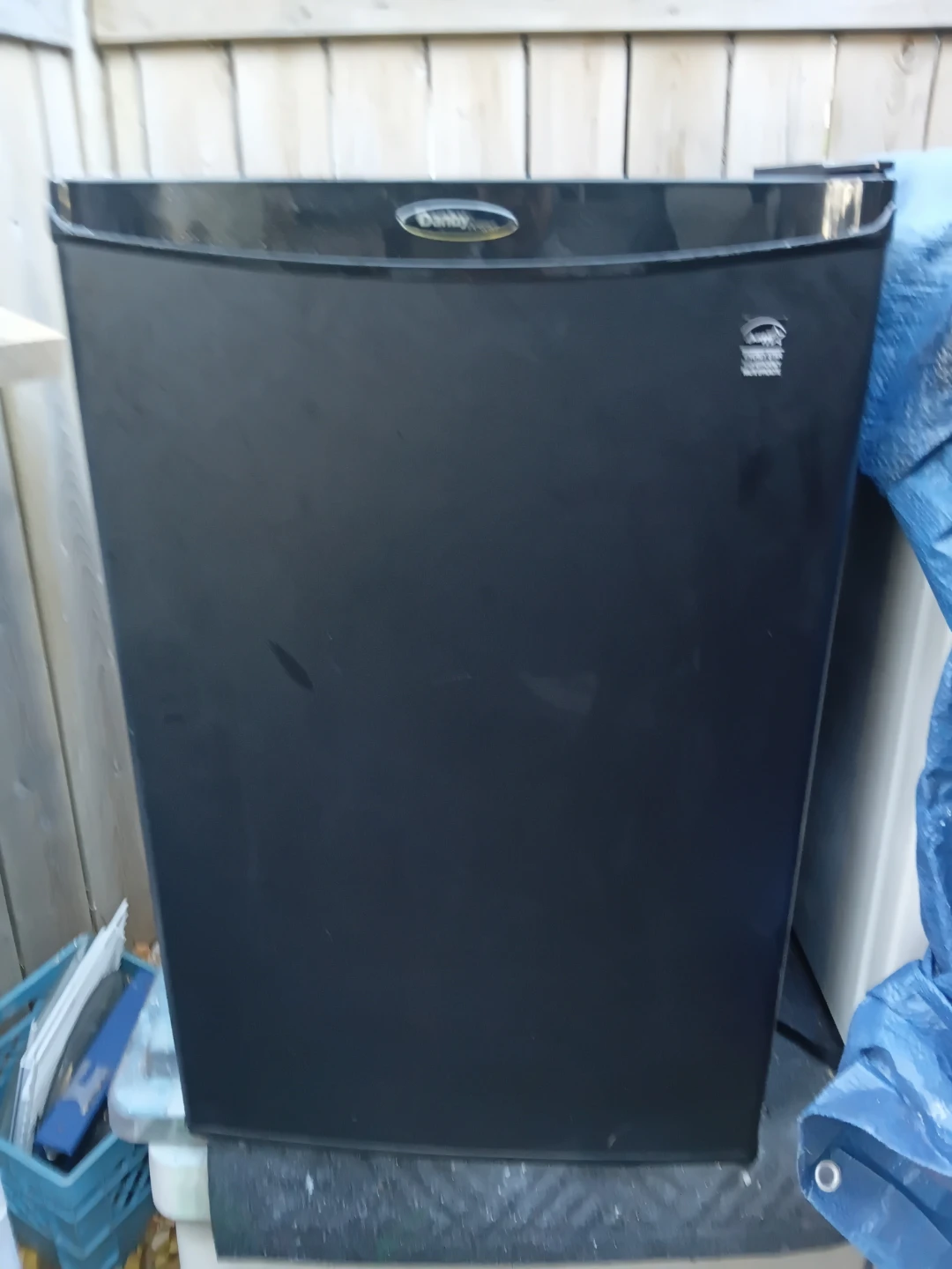 Danby Compact Mini Fridge READ DESCRIPTION ON SIZE