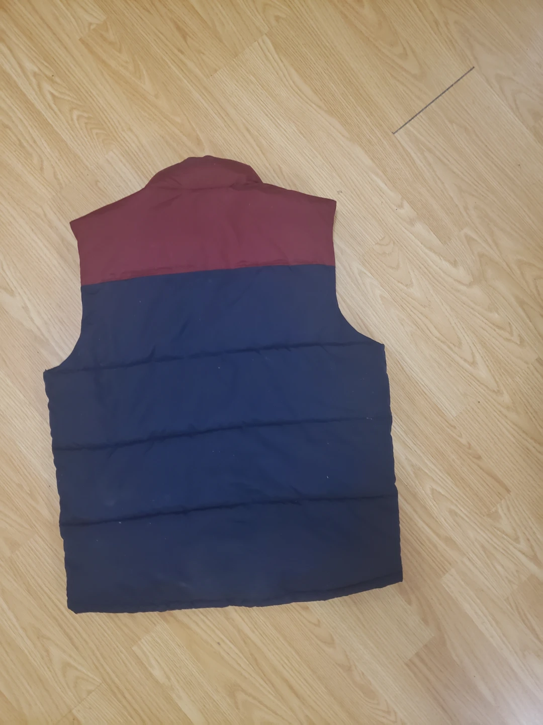 Medium Old Navy Puffer Vest Maroon and Navy - photo 2