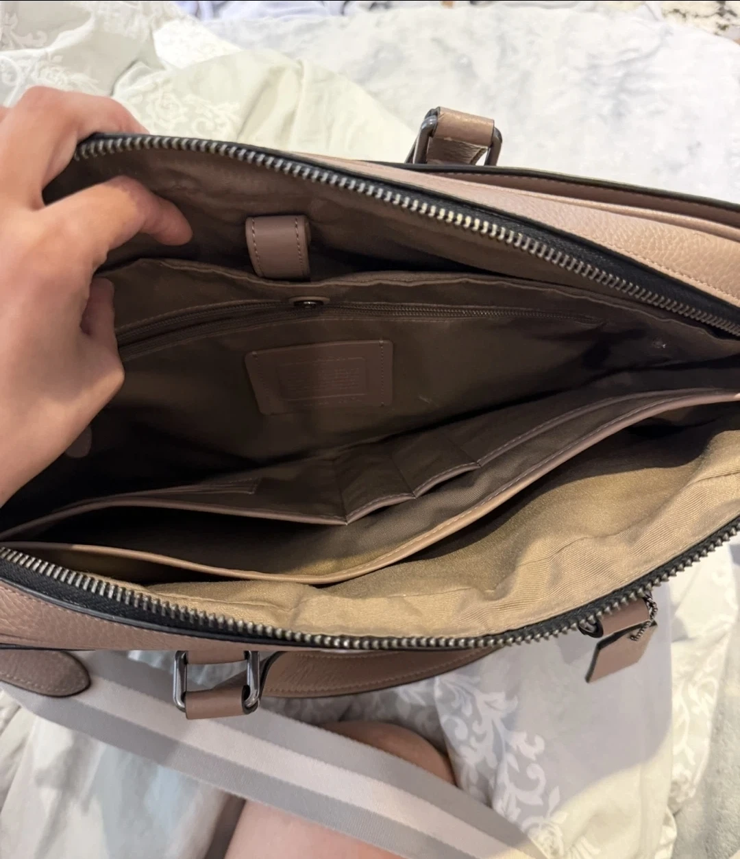 🥕Coach Leather Briefcase Taupe