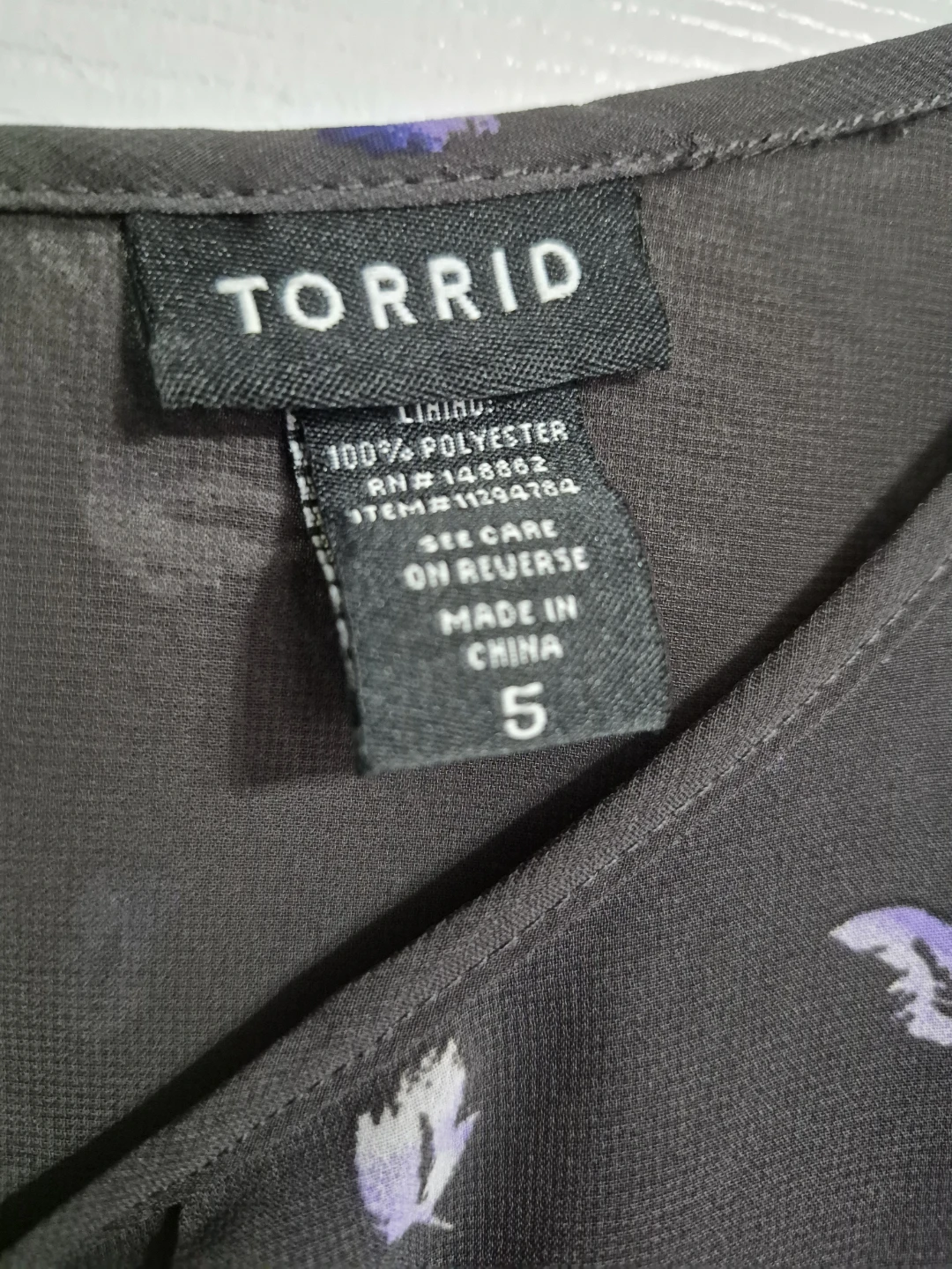 Ladies Size 5X Torrid Blouse - photo 5
