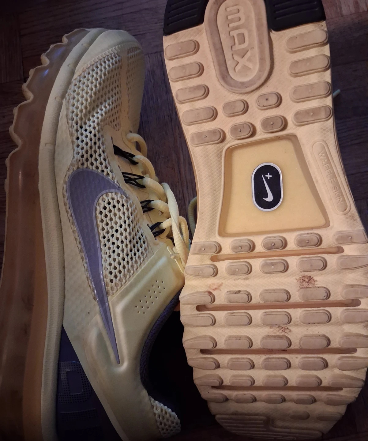 Nike Air Max Running Shoes - photo 3