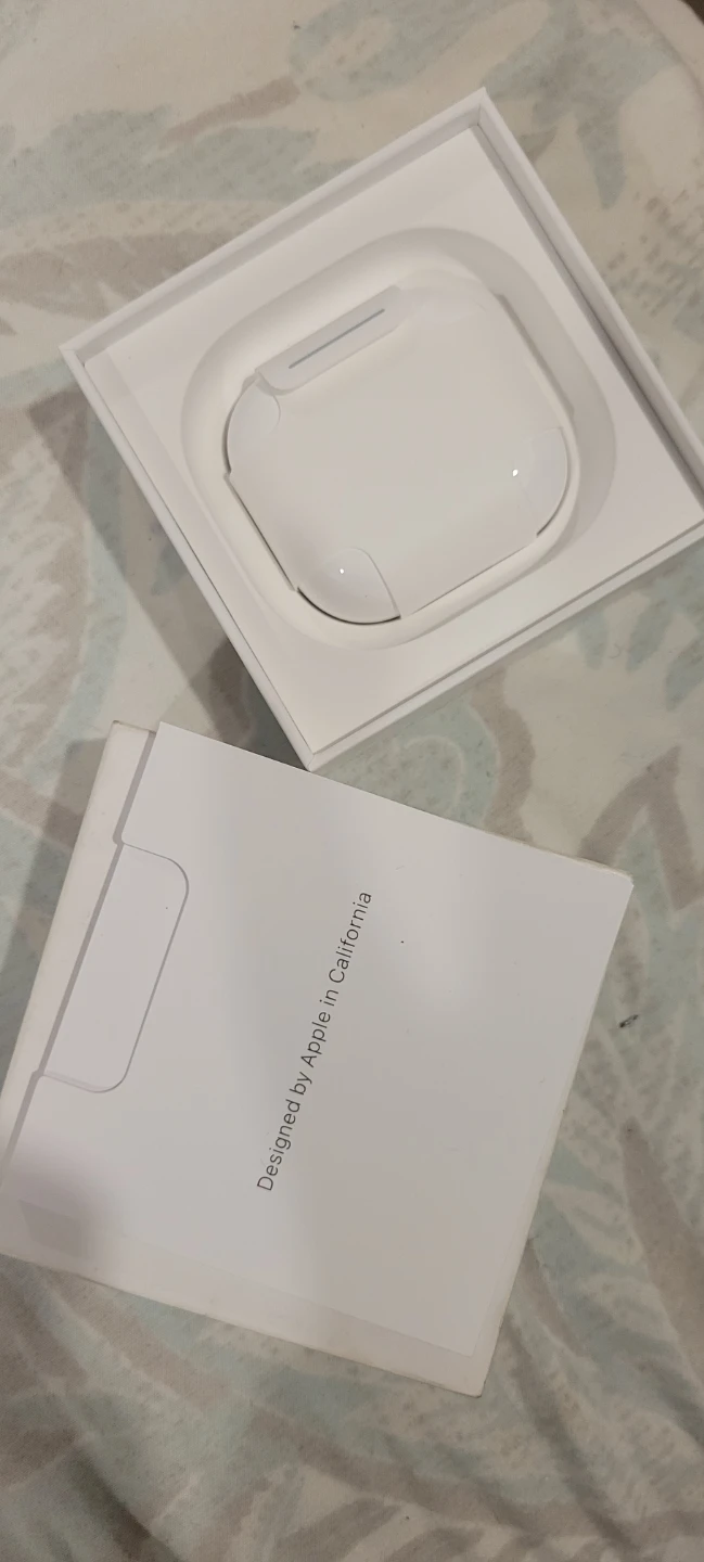 Apple AirPods 4 - photo 3