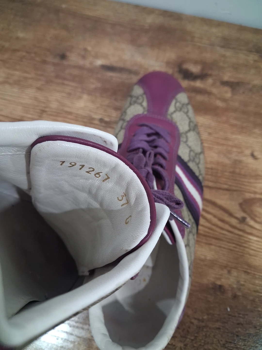 Gucci GG Supreme Sneakers - photo 3