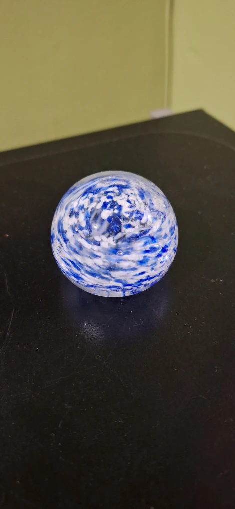 Blue and White Swirl Glass Paperweight - photo 2