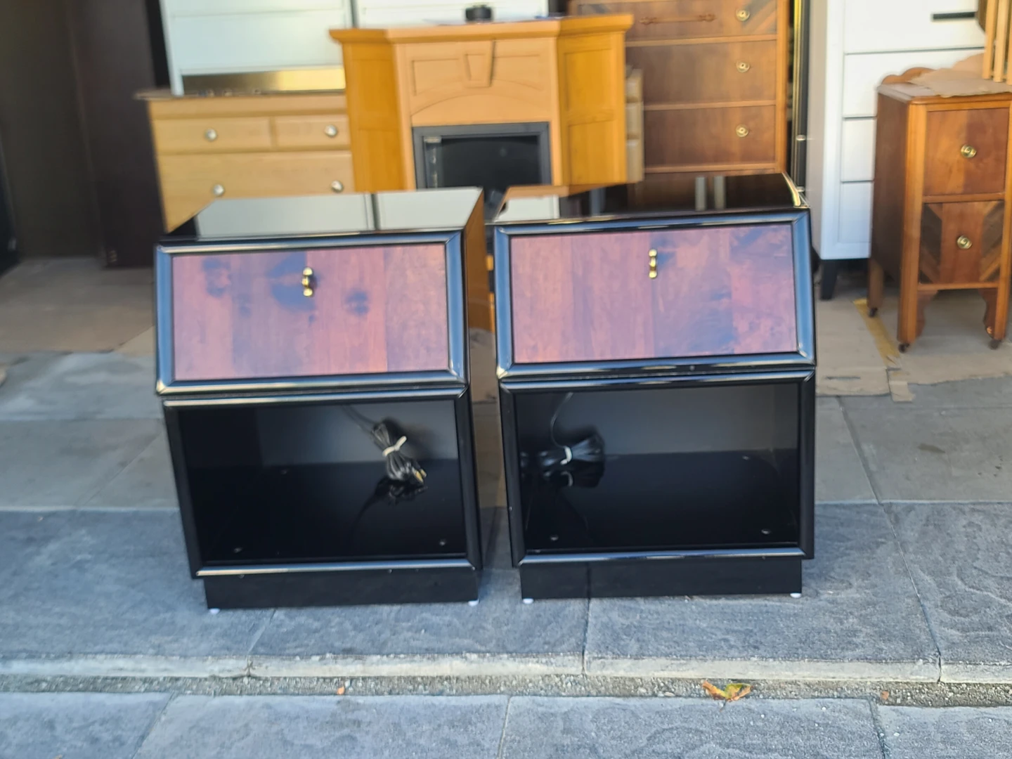 Vintage Henredon Scene III Black Lacquer & Burl Wood Nightstands