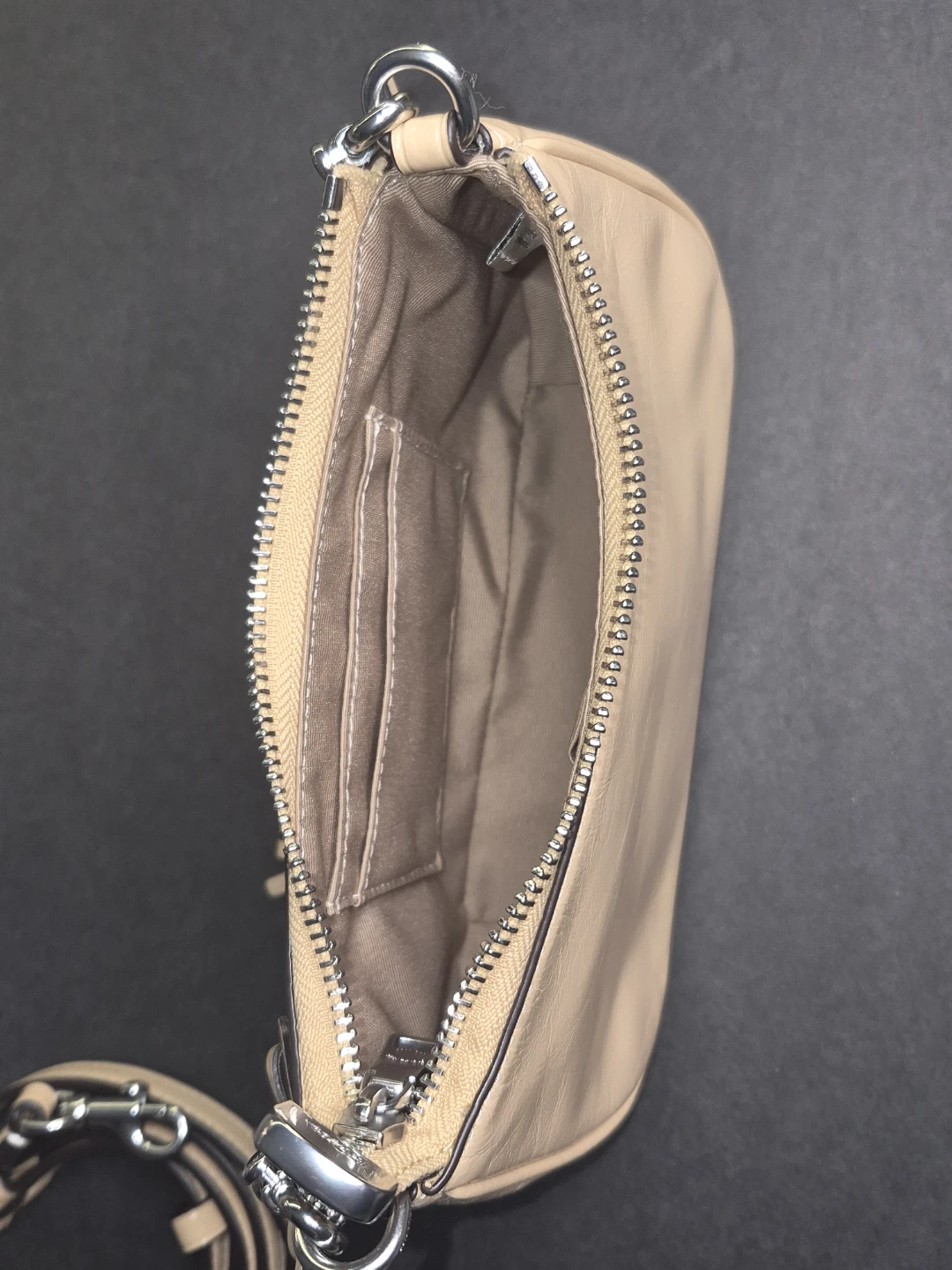 Coach Bow Chain Shoulder Bag - photo 3