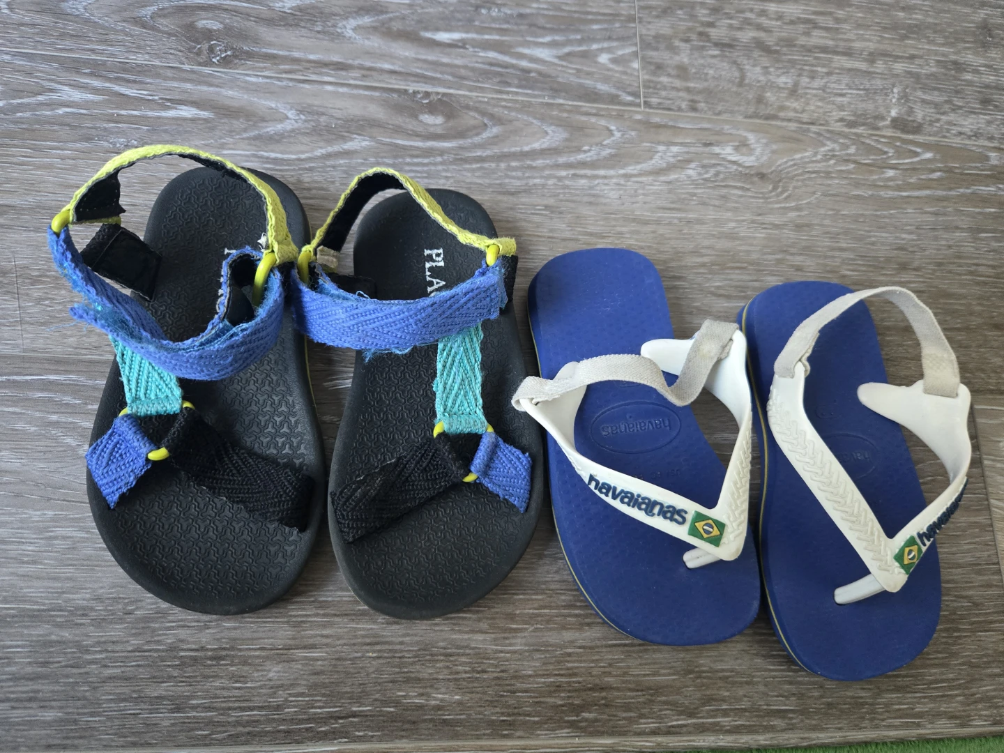 Children's Sandals Bundle (The Children's Place & Havaianas)