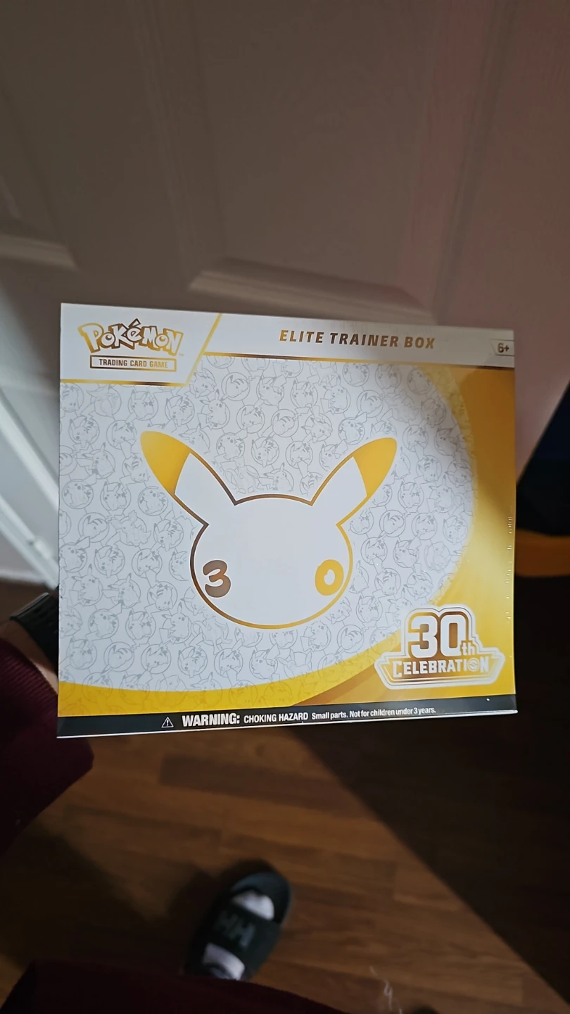 Pokemon 30th Celebration Elite Trainer Box
