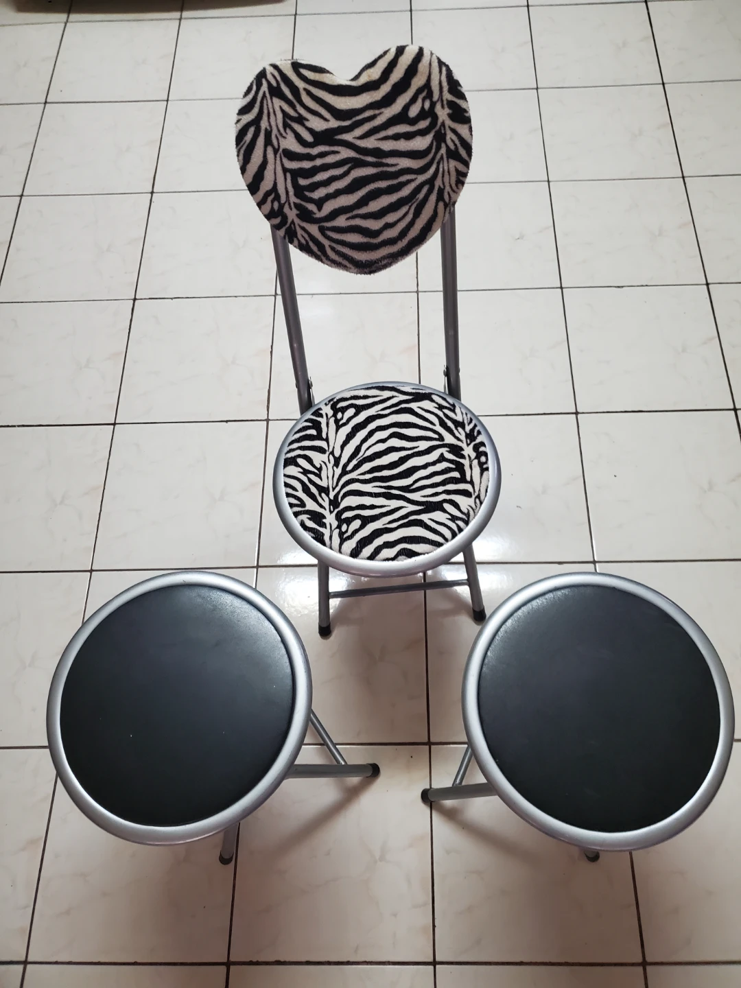 Set of 3 Folding Chairs