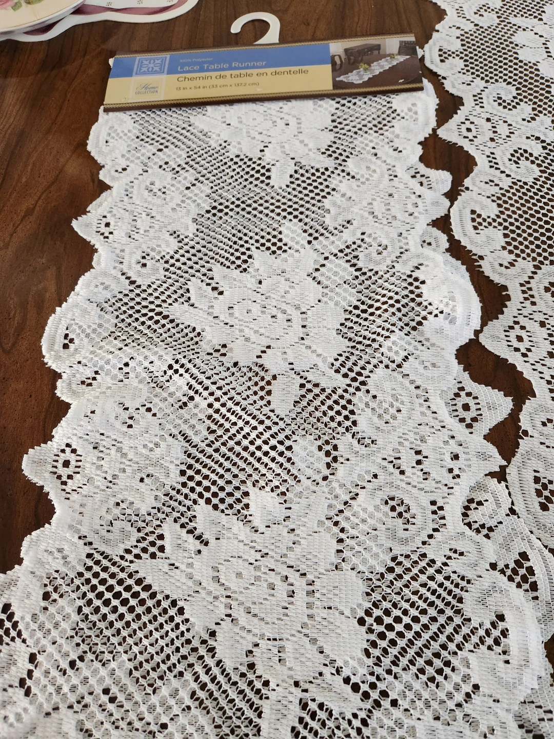 Home Collection White Lace Table Runner - photo 3