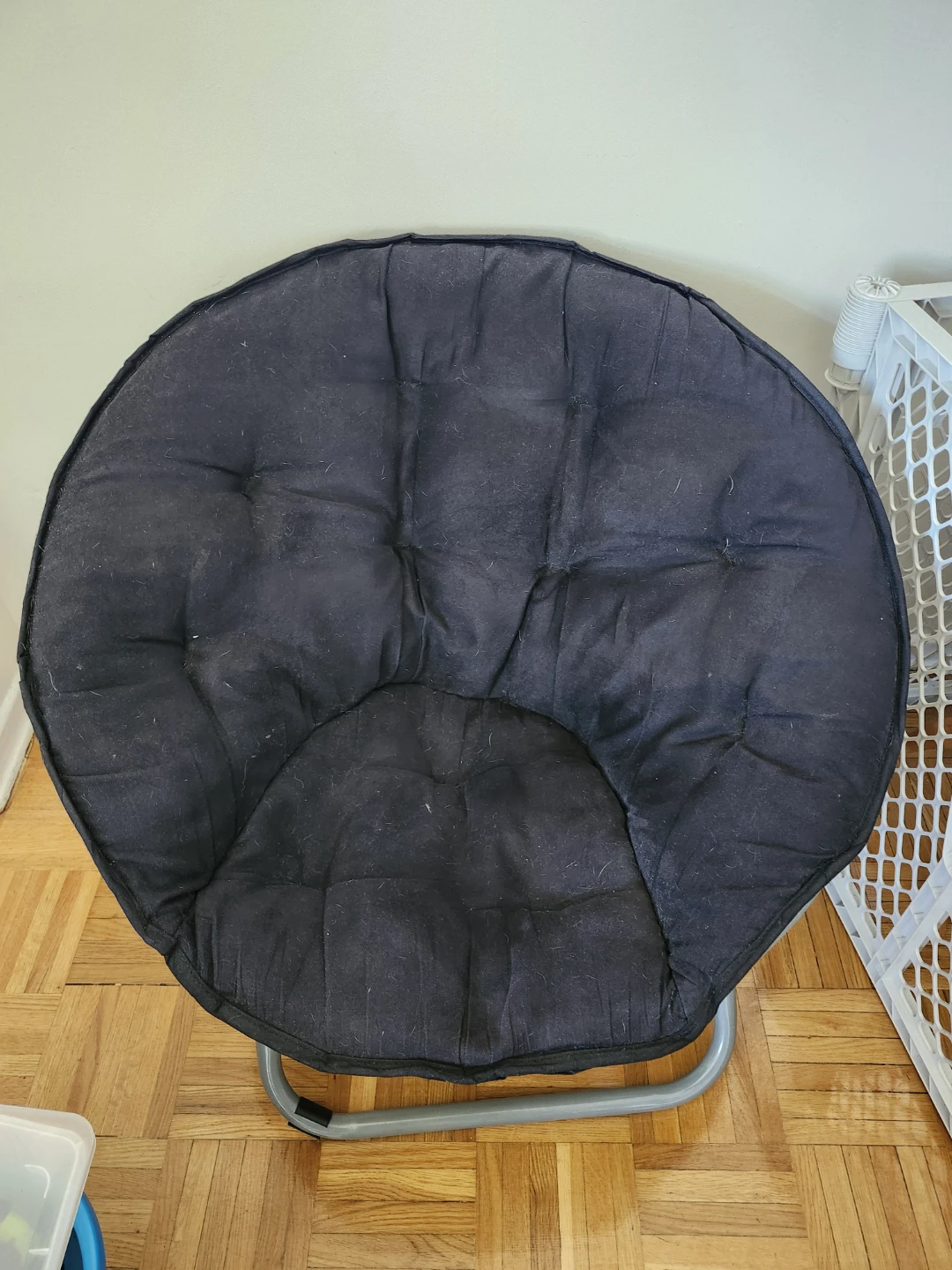 Black Saucer Chair
