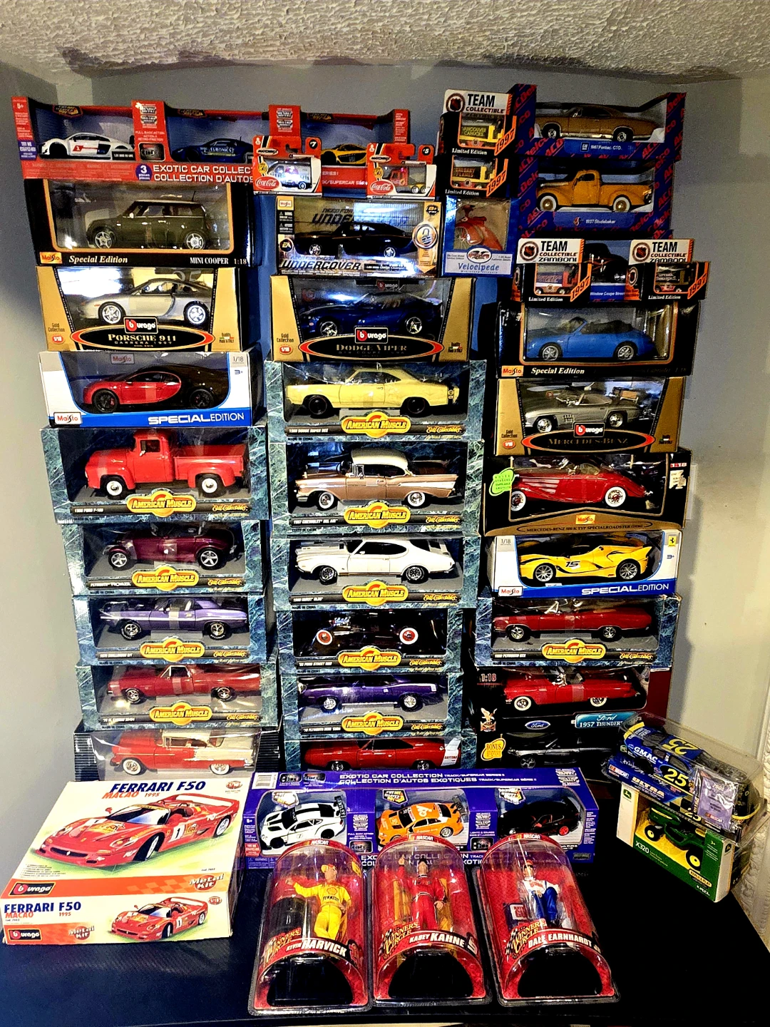 HUGE CAR LOT Maisto Bburago Diecast Car Collection