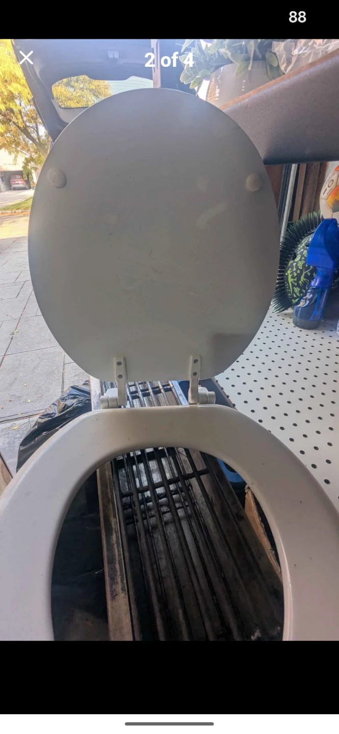 White Round Toilet Seat - photo 3