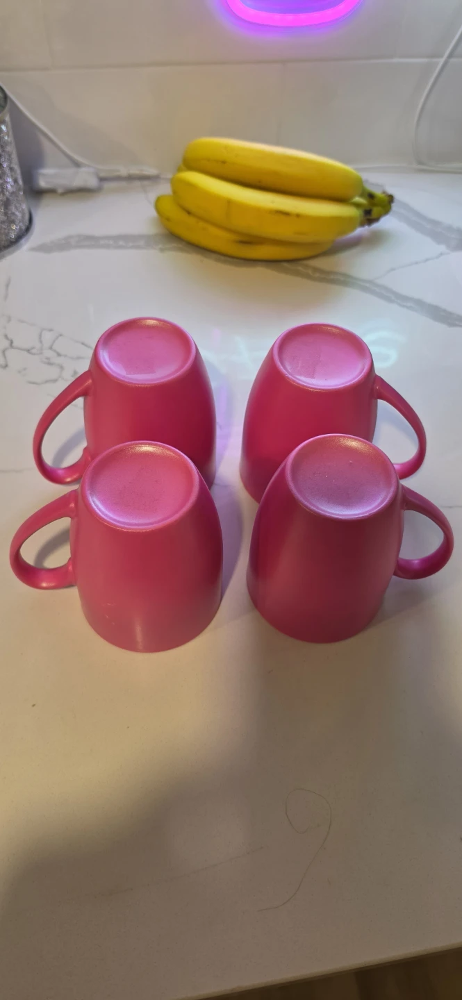 Set 4 NEW Hot Pink shimmer mugs never used - photo 2