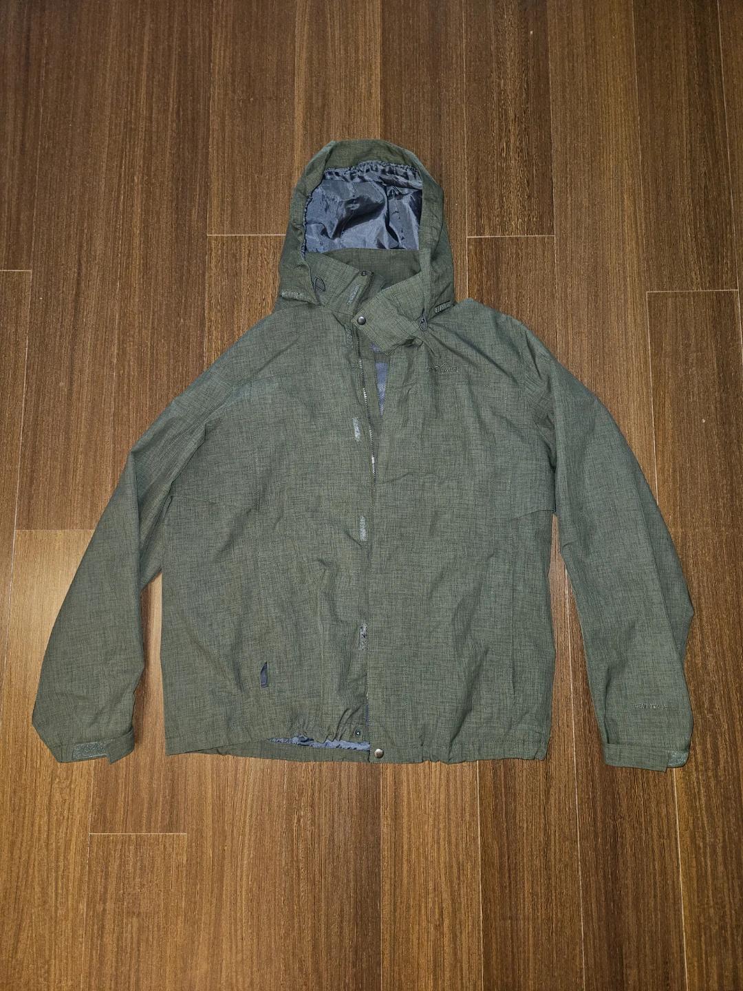 Eddie Bauer WeatherEdge XLT Rainproof Jacket