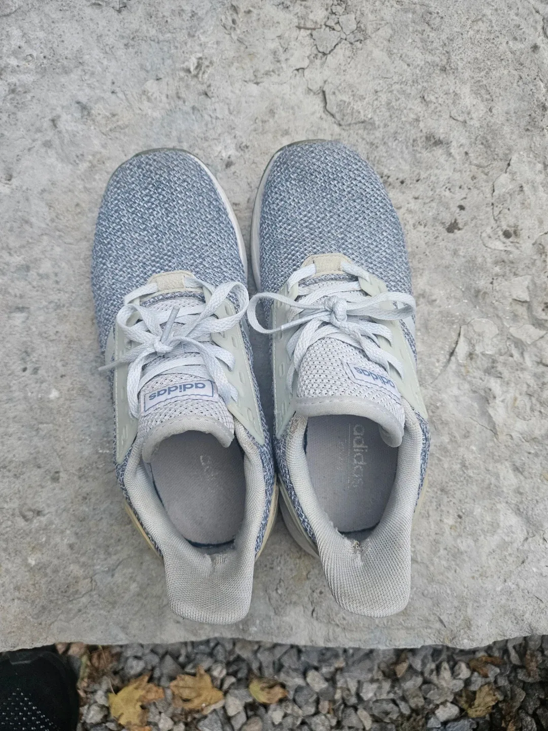 Women's size 6.5 Adidas Running Shoes Grey - photo 3