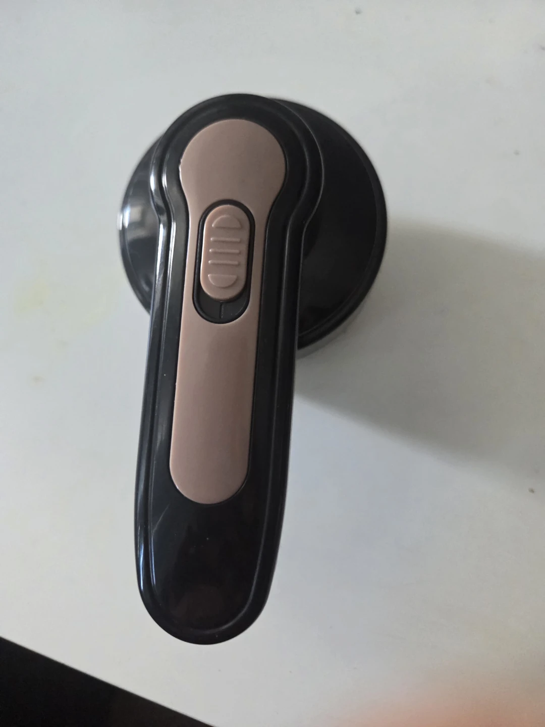 Electric Fabric Shaver - photo 2