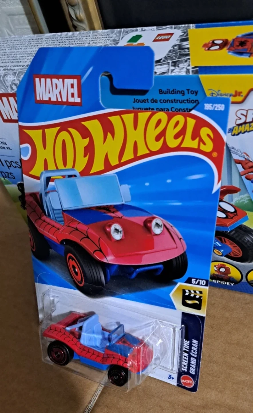 Hot Wheels Spider-Mobile Die-cast Car & Lego Spidey/Rhino - photo 2