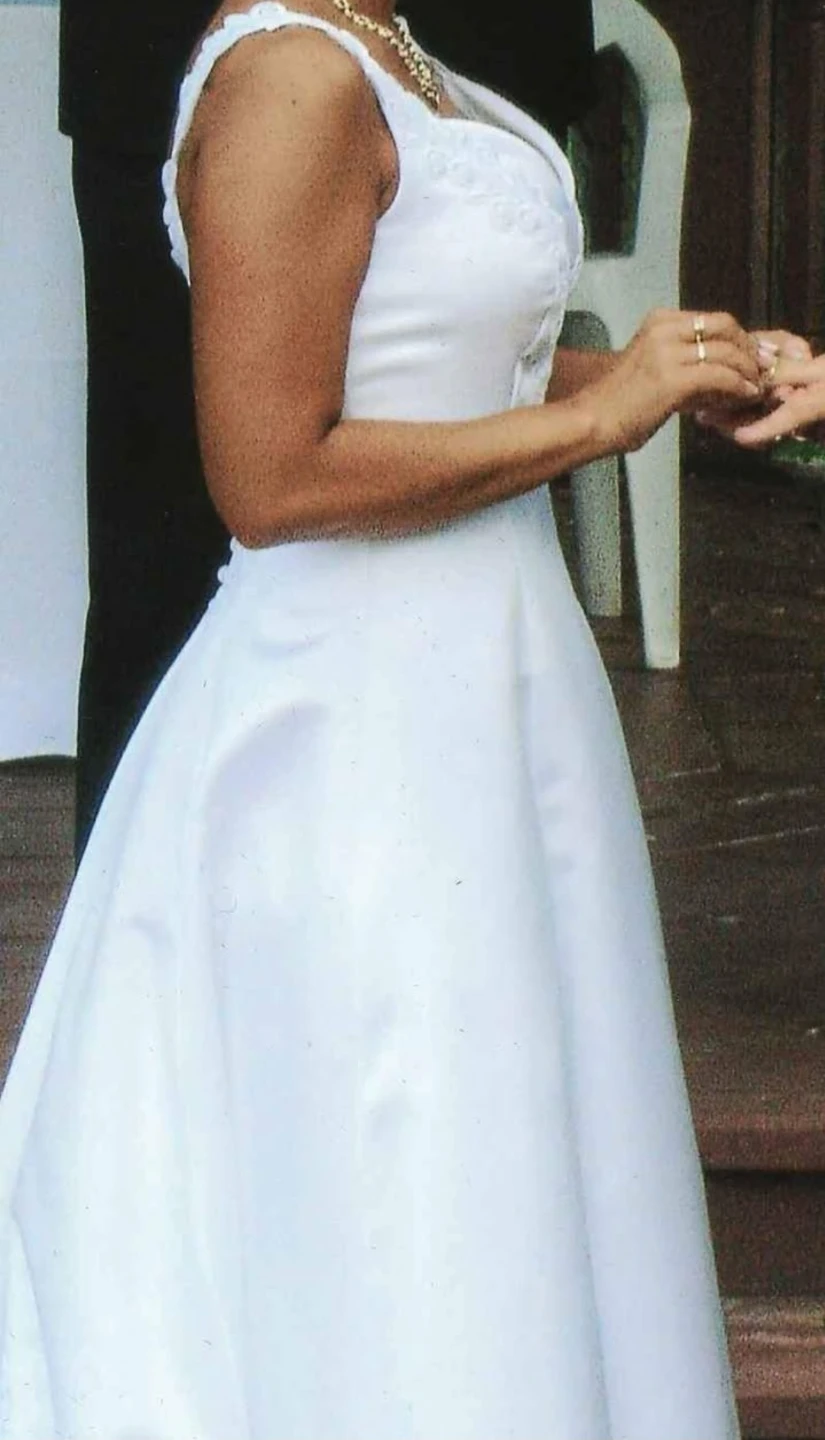 White V-Neck Wedding Dress - photo 4