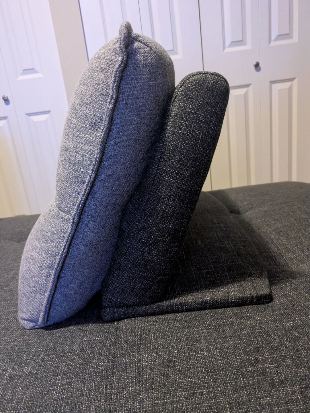 Structube Sofa with movable backing - photo 5