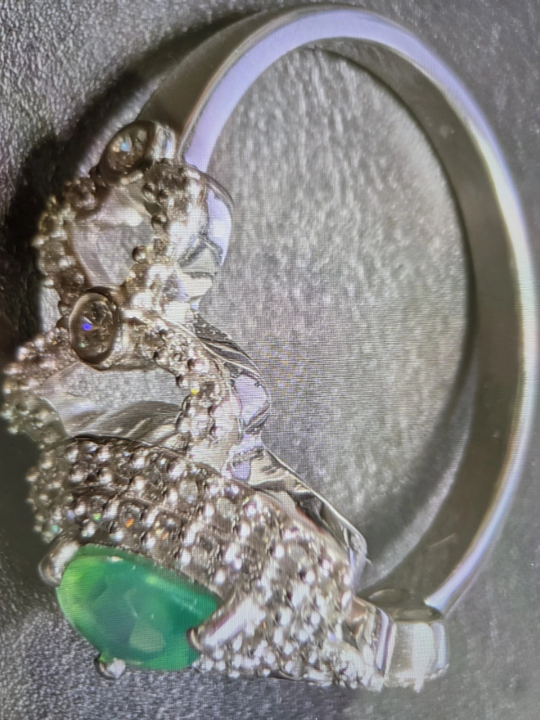 Silver (3.42g)  and CZ ring with green stone - photo 3