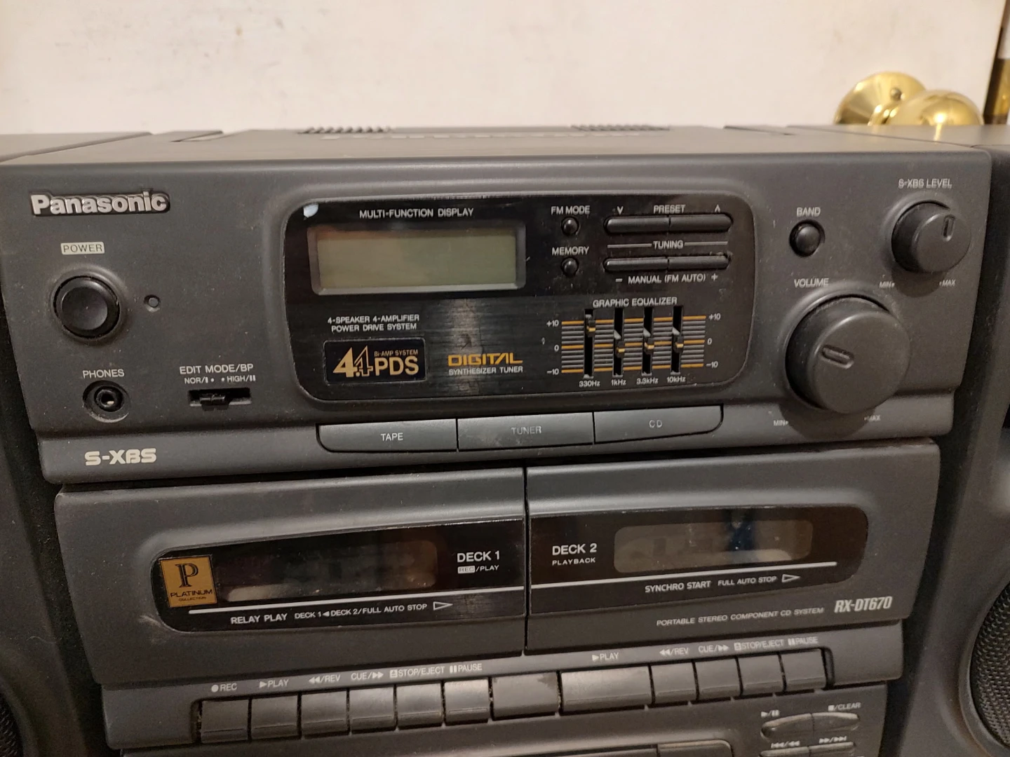 Panasonic RX-DT670 Portable Stereo System - photo 2