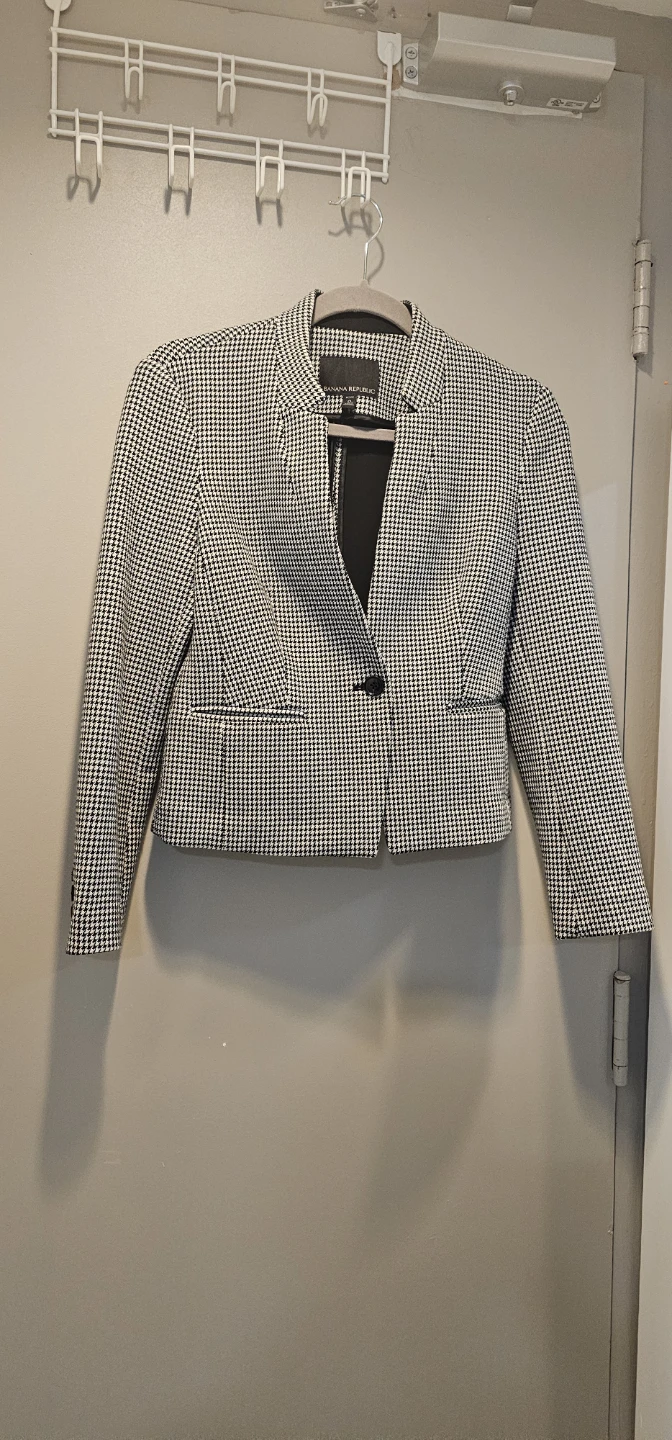 Banana Republic Houndstooth Blazer - 0 Petite