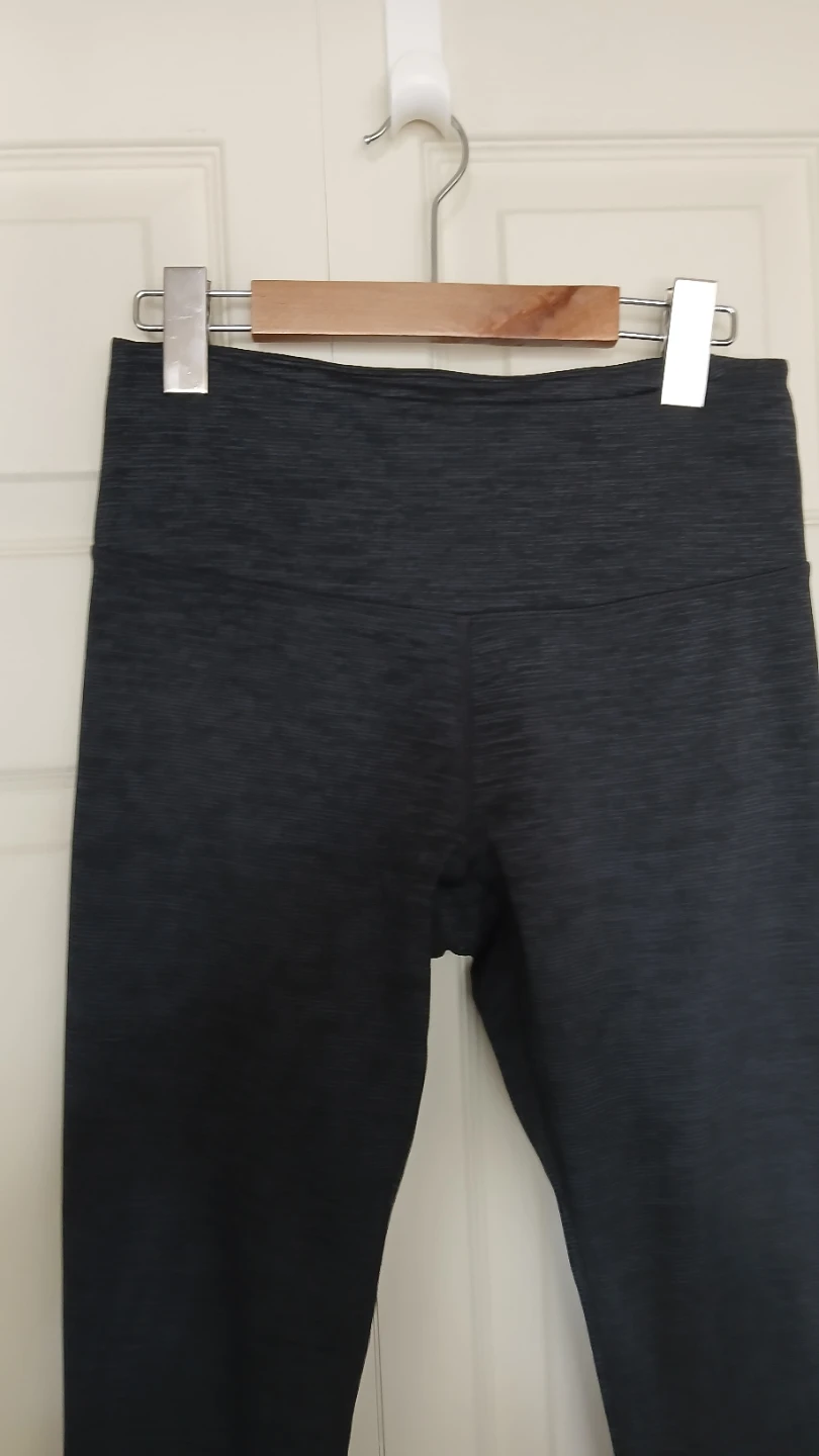 Mondetta dark grey leggings with zipper pocket, size S - photo 4