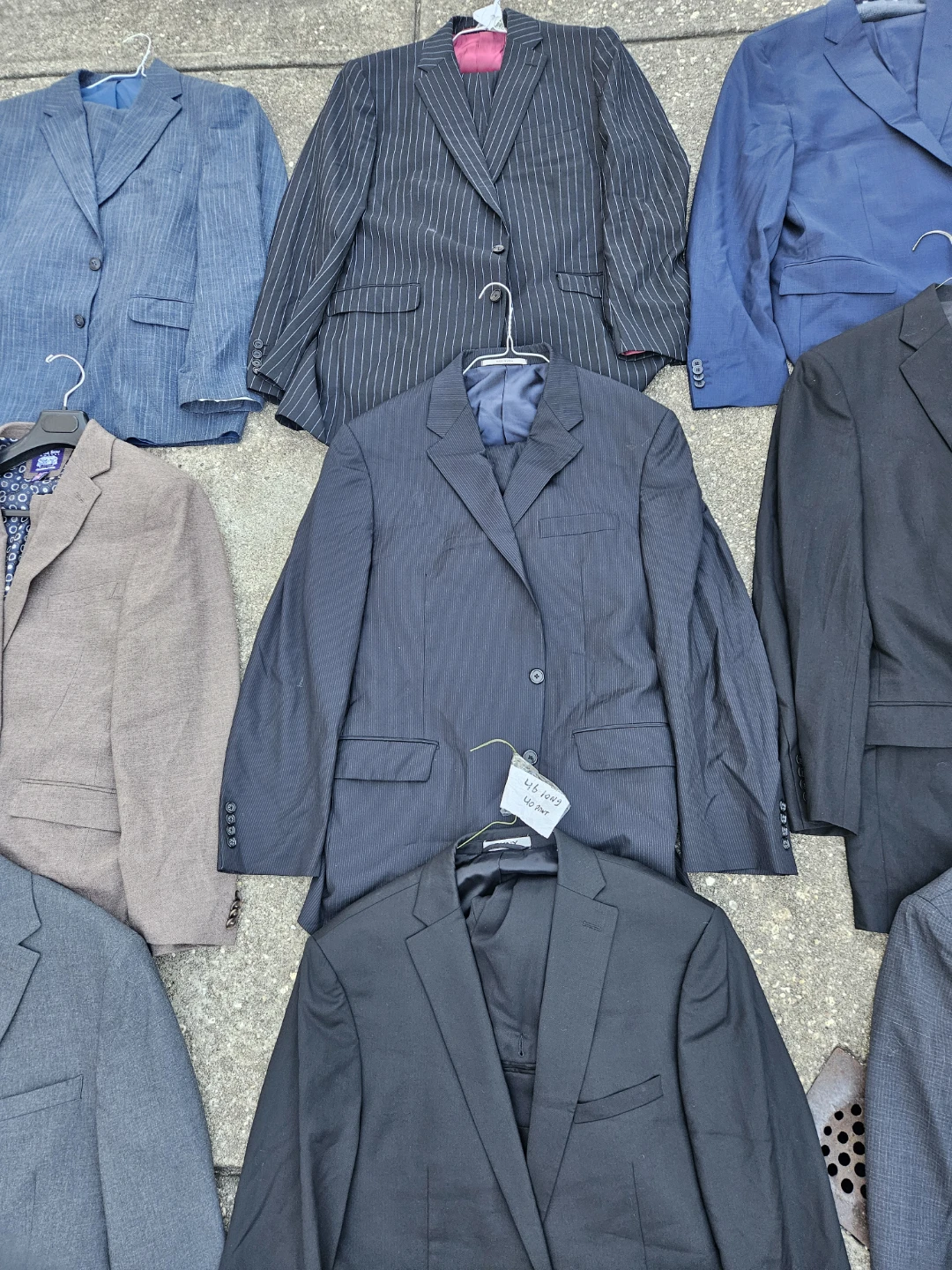 9 used suits and 4 jackets. Size 46R 46L - photo 4