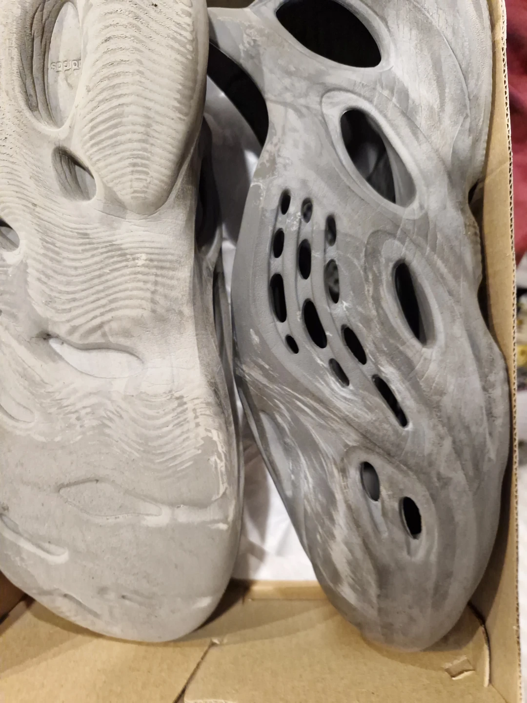 Yeezy Foam Runner size 10us grey - photo 4