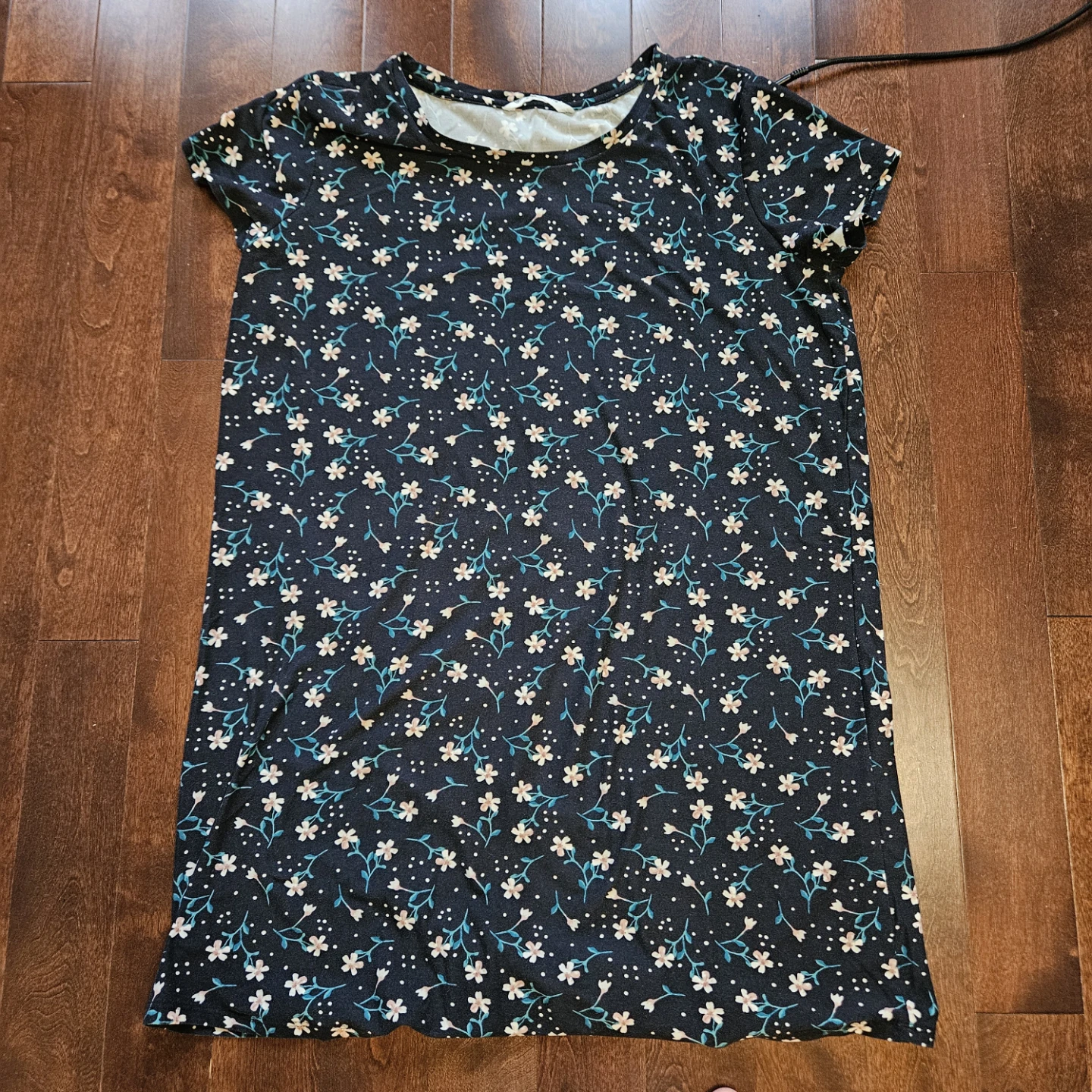 Black floral print t-shirt dress size xl