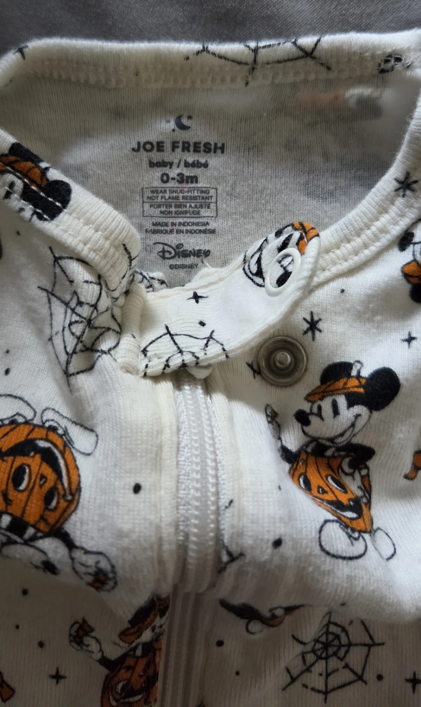 Joe Fresh Disney Halloween sleeper 0-3m - photo 2