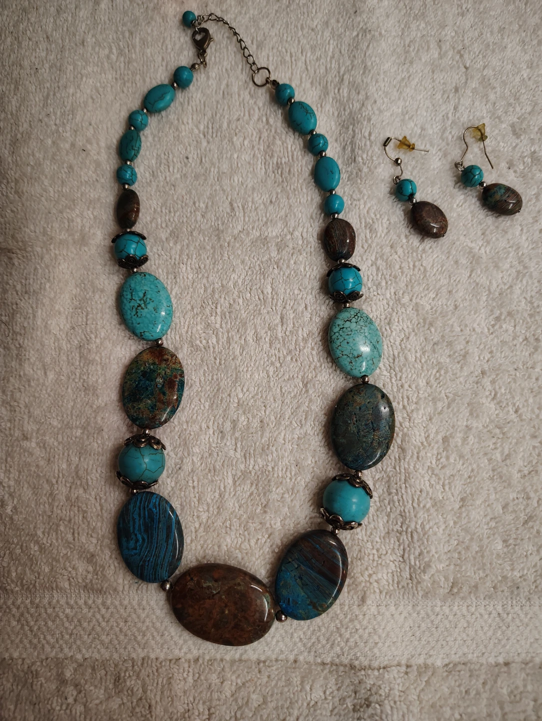 Turquoise and Stone Beaded Necklace and Earring Set - photo 2