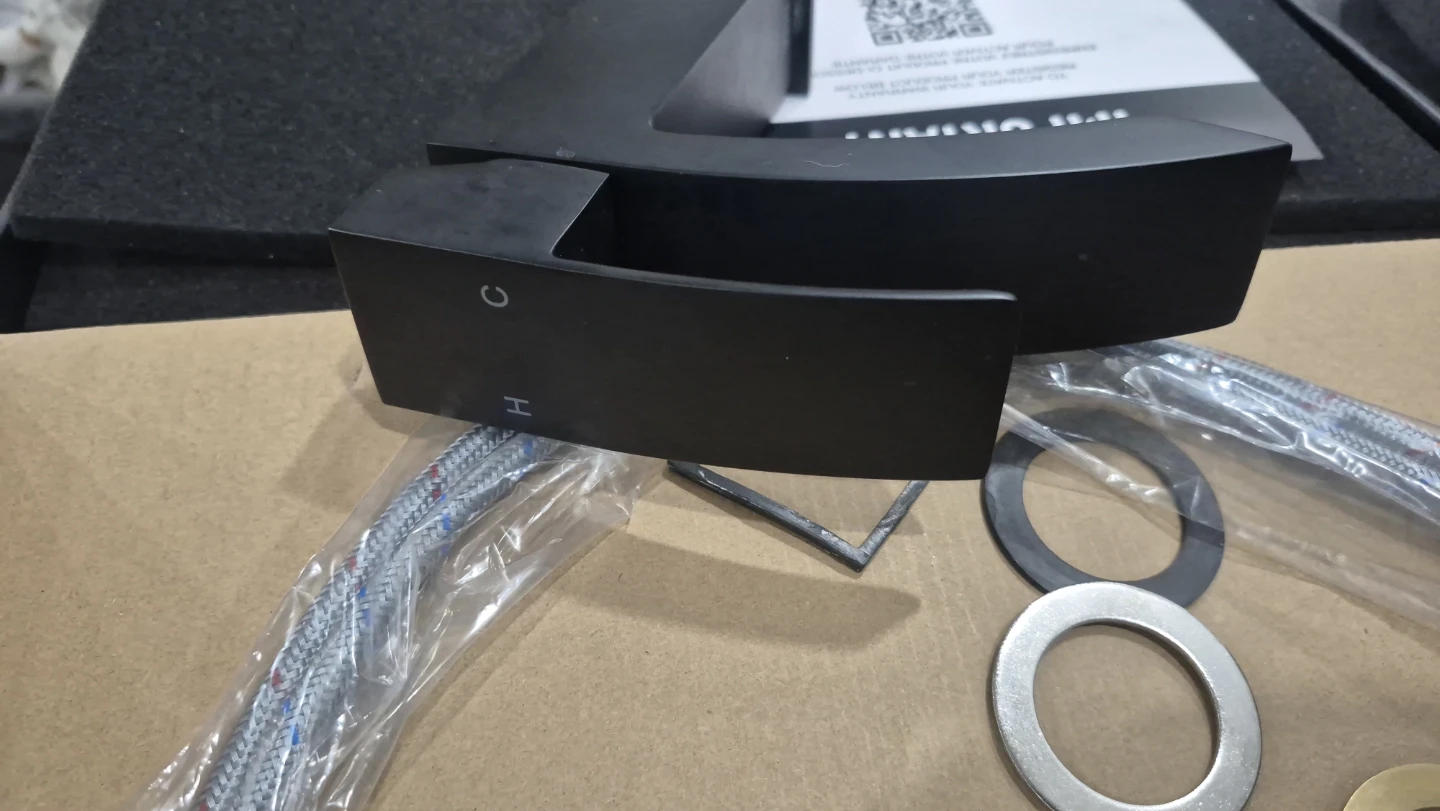 Vigo Matte Black Bathroom Faucet - photo 4