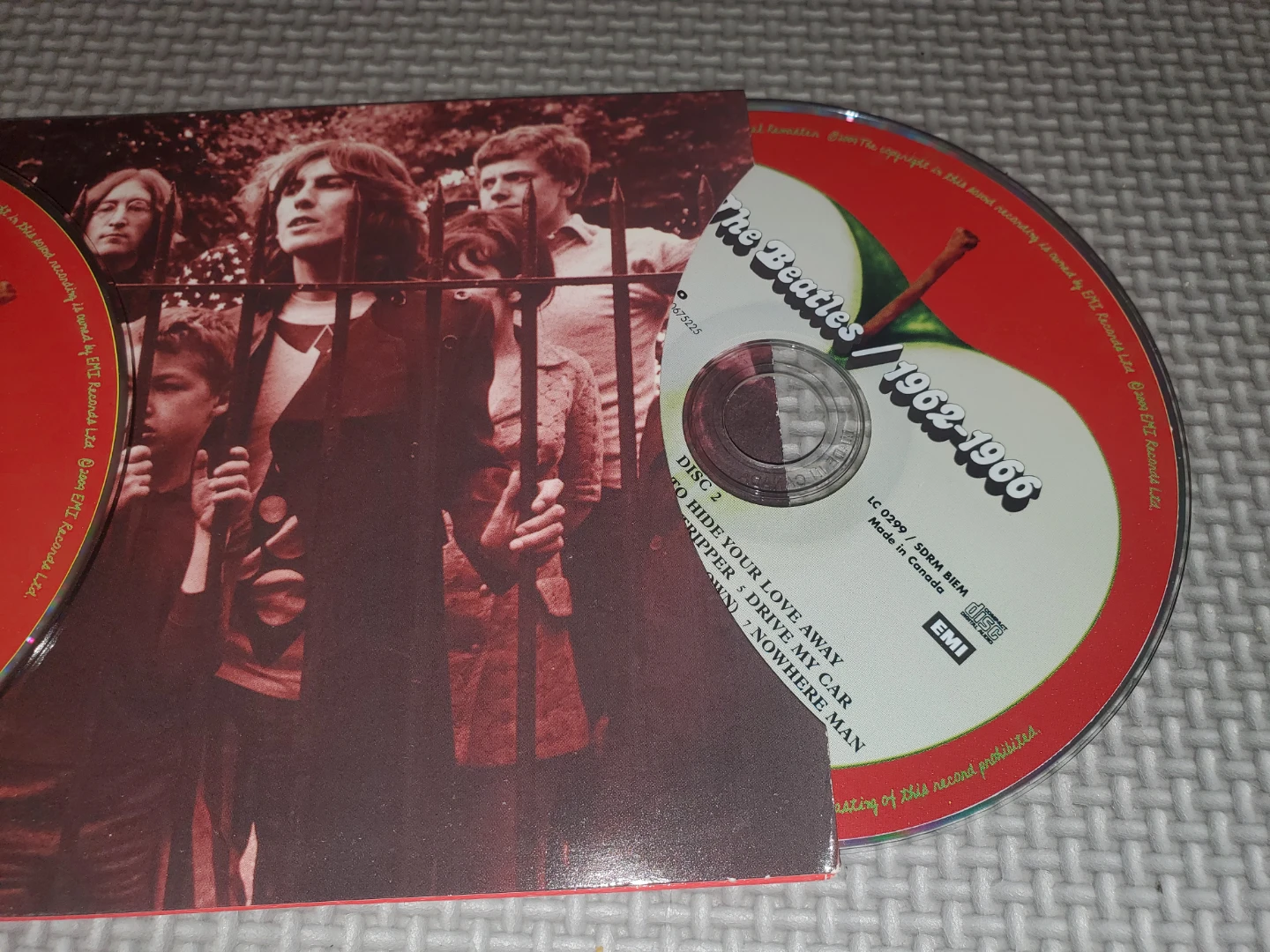 The Beatles 1962-1966 Double CD Compilation - photo 4