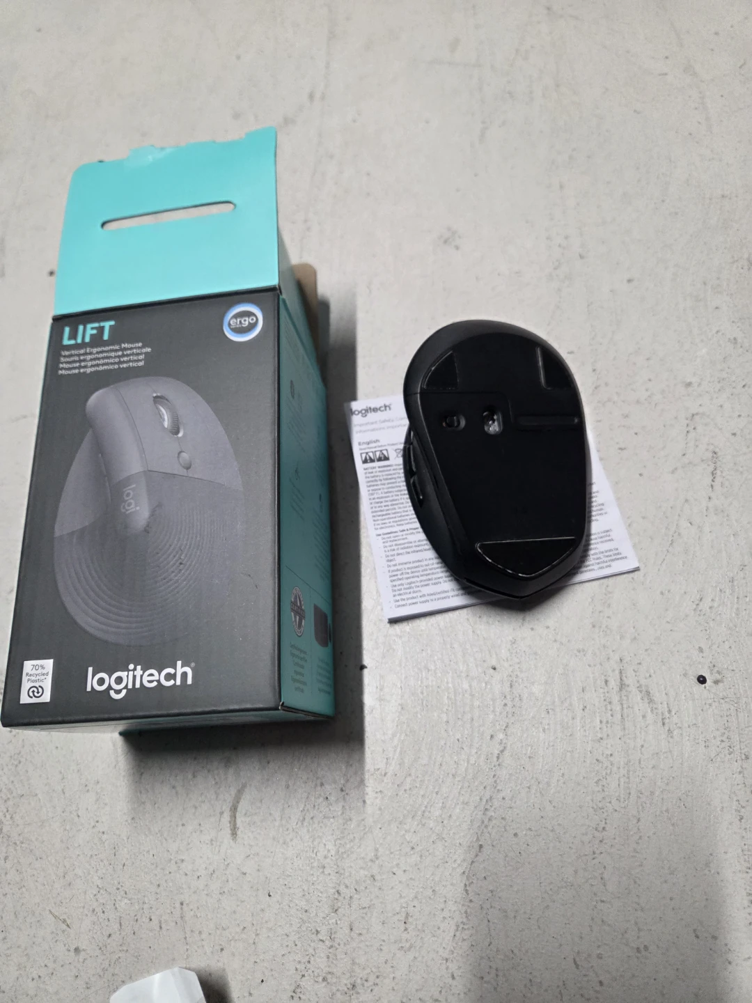 Logitech Lift Vertical Ergonomic Mouse - photo 2