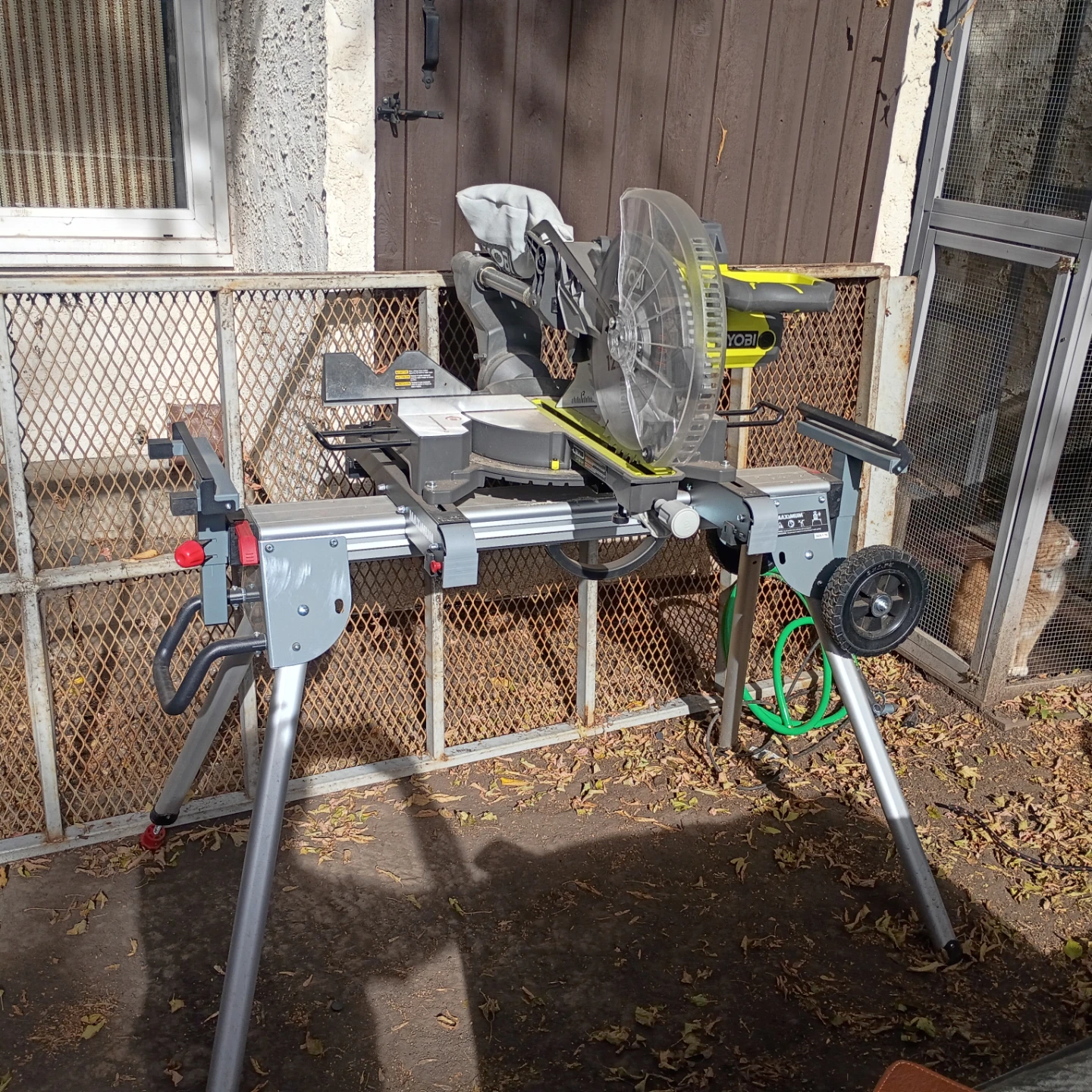 Ryobi 12 compound miter saw and stand