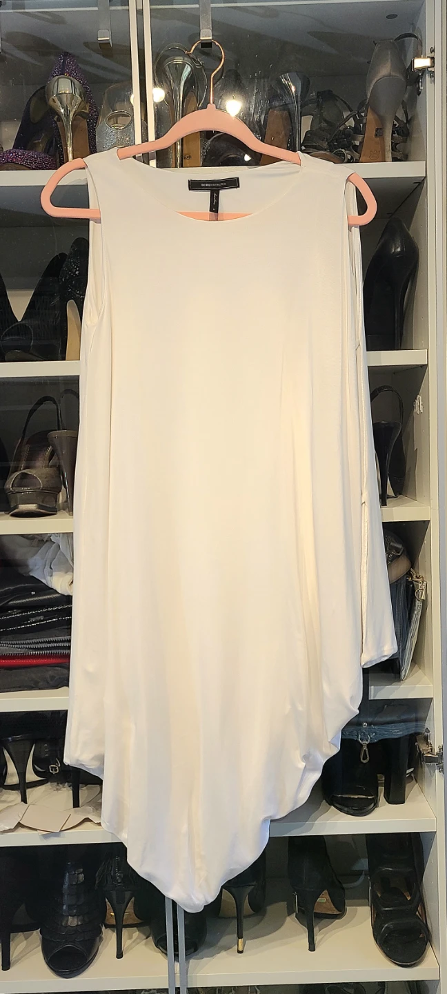 BCBGMAXAZRIA White Sleeveless Top
